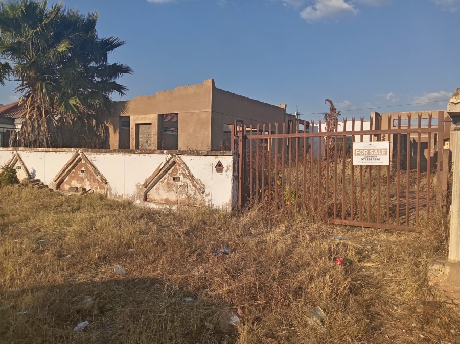  Bedroom Property for Sale in Mabopane Unit U North West